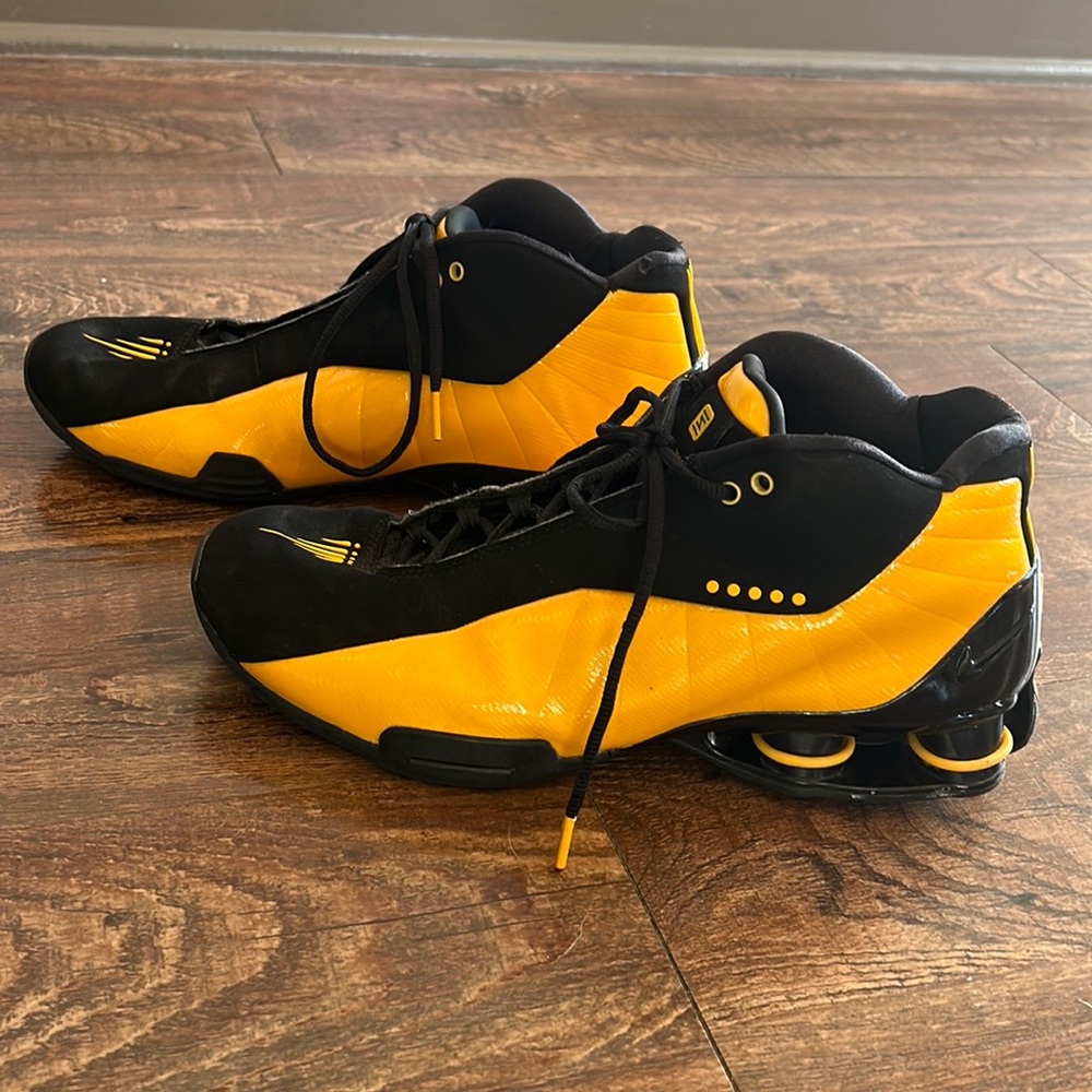 Nike Shox BB4 University Gold Gently Used